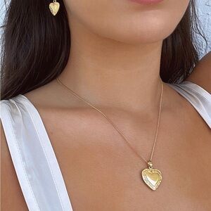 Princess Polly Lock It Up Gold Plated Necklace